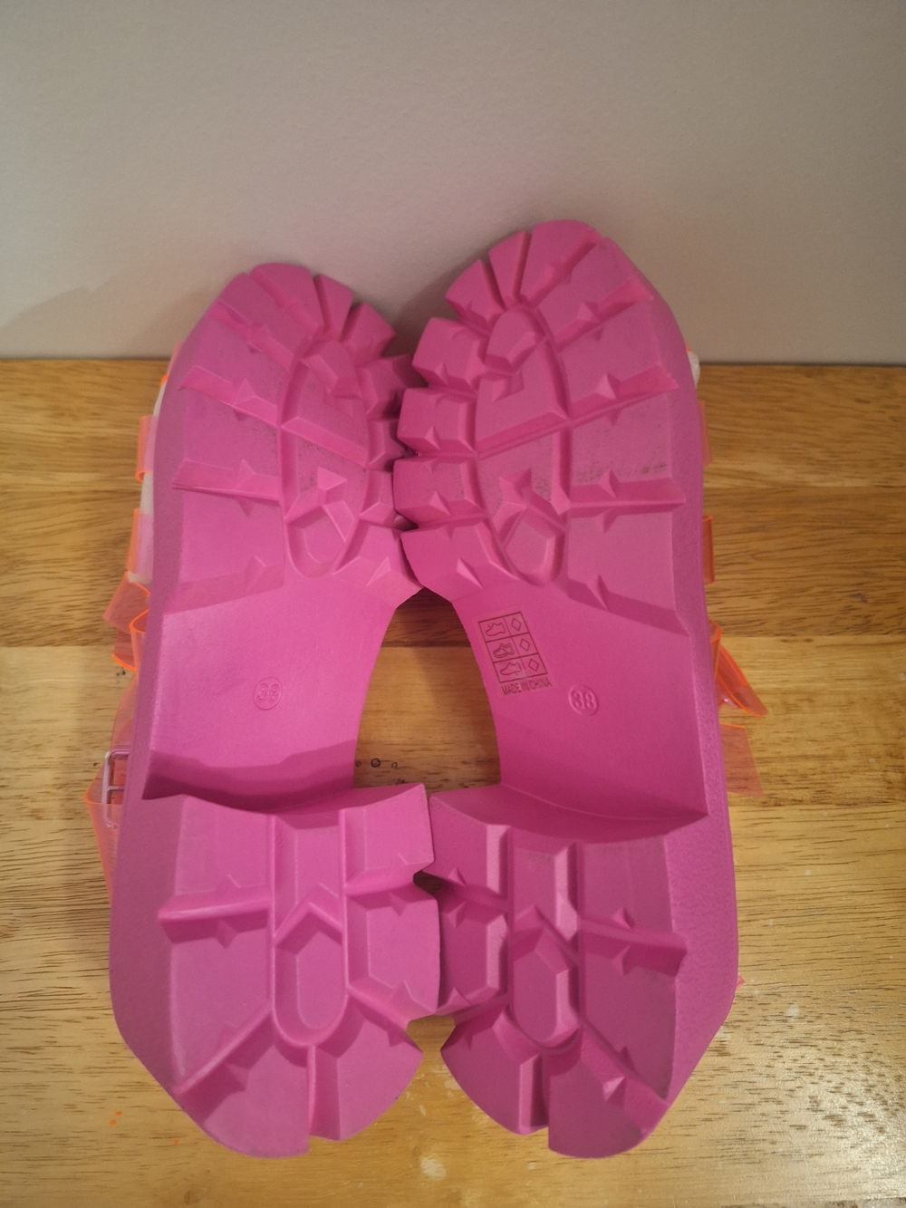 Women’s Hot Pink Jelly Platform Sandals - Picture 3 of 5